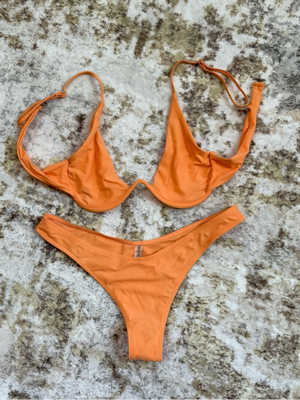 NEW Camila Coelho Orange Underwire Bikini Set - Picture 7 of 9